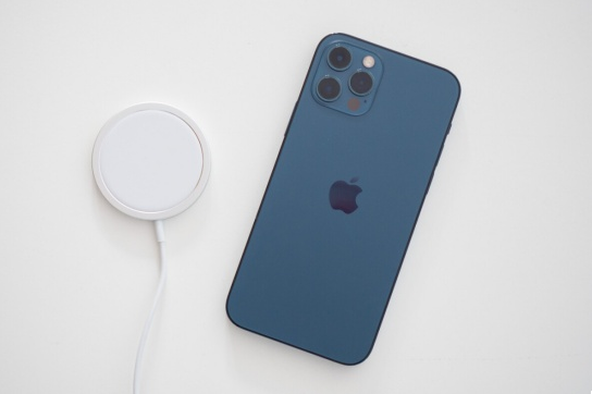 Pin iPhone 12 Pro